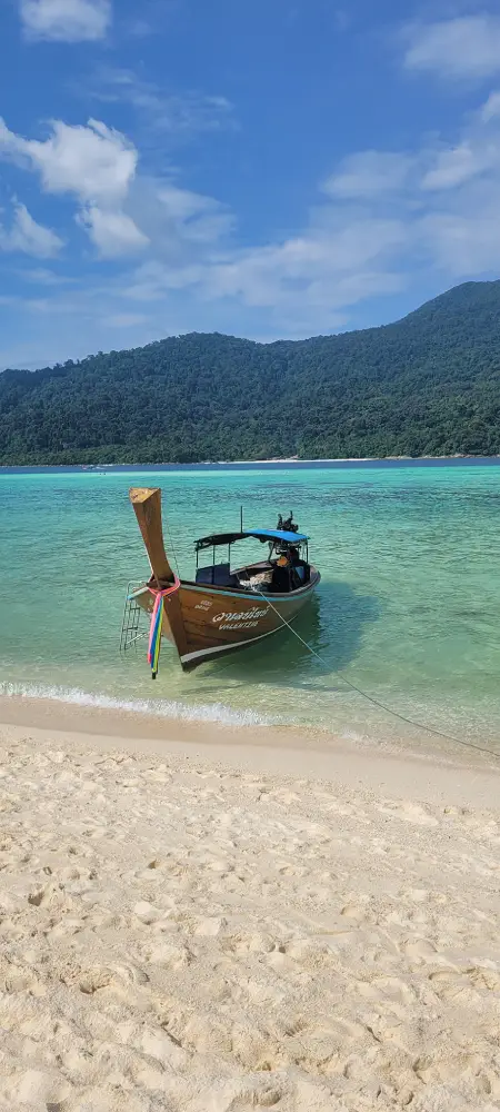 The stunning blue sea off Bulow Beach Koh Lipe